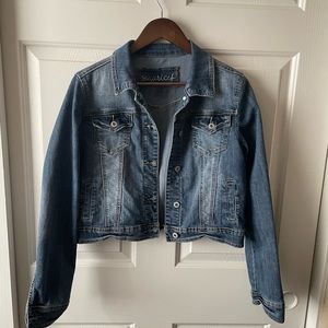 Maurices brand: Women’s Button Down Denim Jacket, Size: M